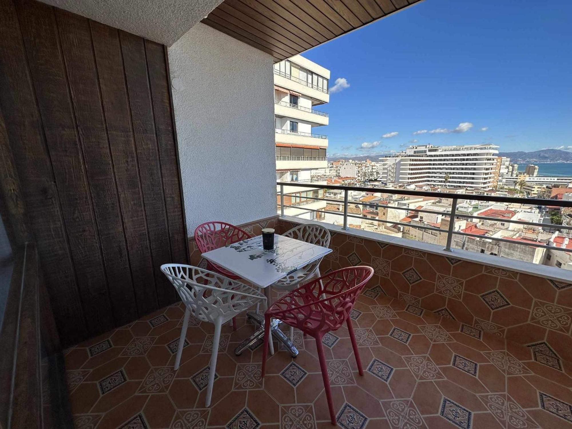 Apartamento Con Vista Al Mar En La Mitica Nogaler ตอร์เรโมลิโนส ภายนอก รูปภาพ